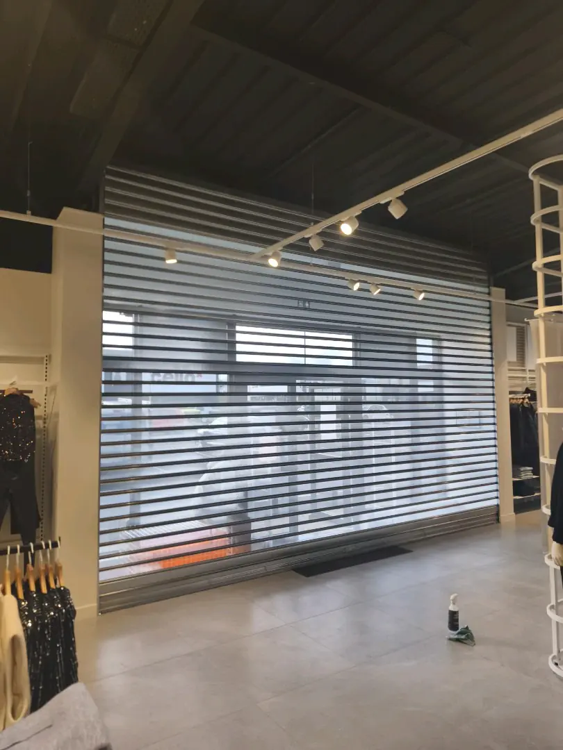 instalation-rideau-metallique-a-cormontreuil-51350